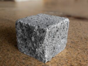 Đá Cubic - Đen An Khê