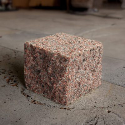 Đá Cubic - Đỏ hoa cương