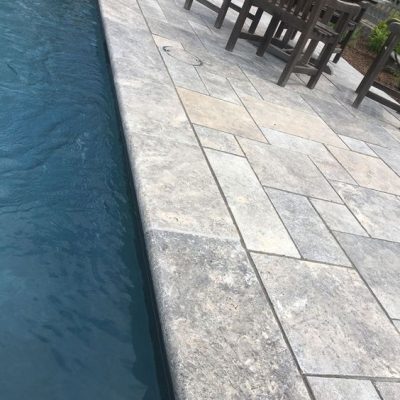 Đá lát hồ bơi