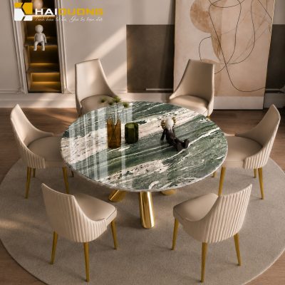 Mặt bàn ăn tròn bằng đá tự nhiên Green Valley tạo nên sự ấm cúng cho ngôi nhà